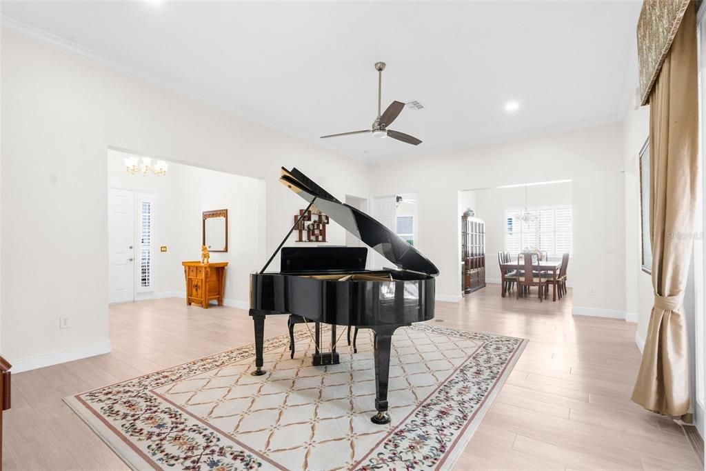 For Sale: $549,000 (4 beds, 3 baths, 3130 Square Feet)