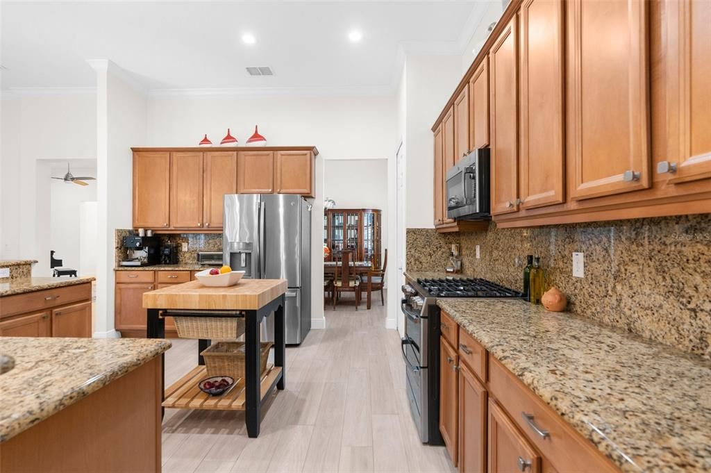 For Sale: $549,000 (4 beds, 3 baths, 3130 Square Feet)