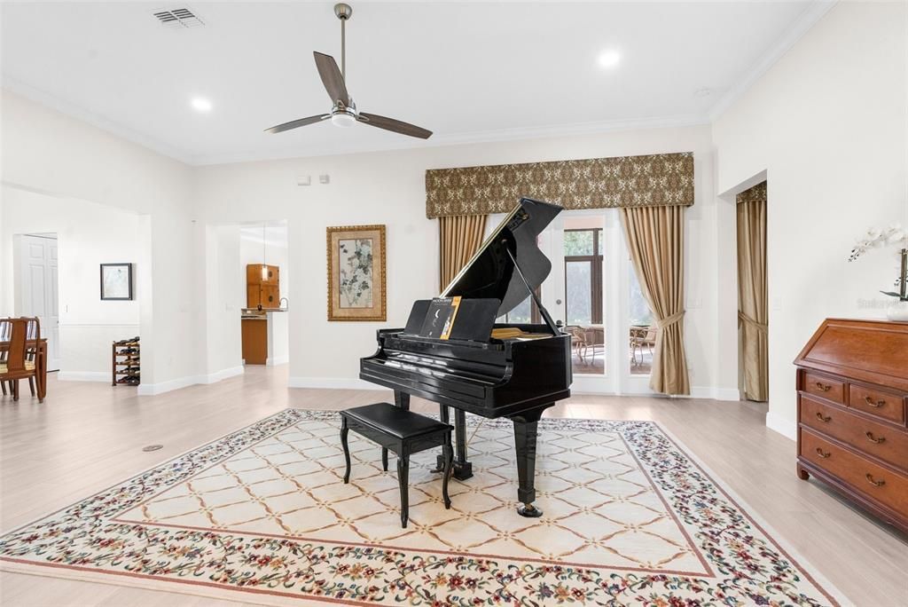 For Sale: $549,000 (4 beds, 3 baths, 3130 Square Feet)