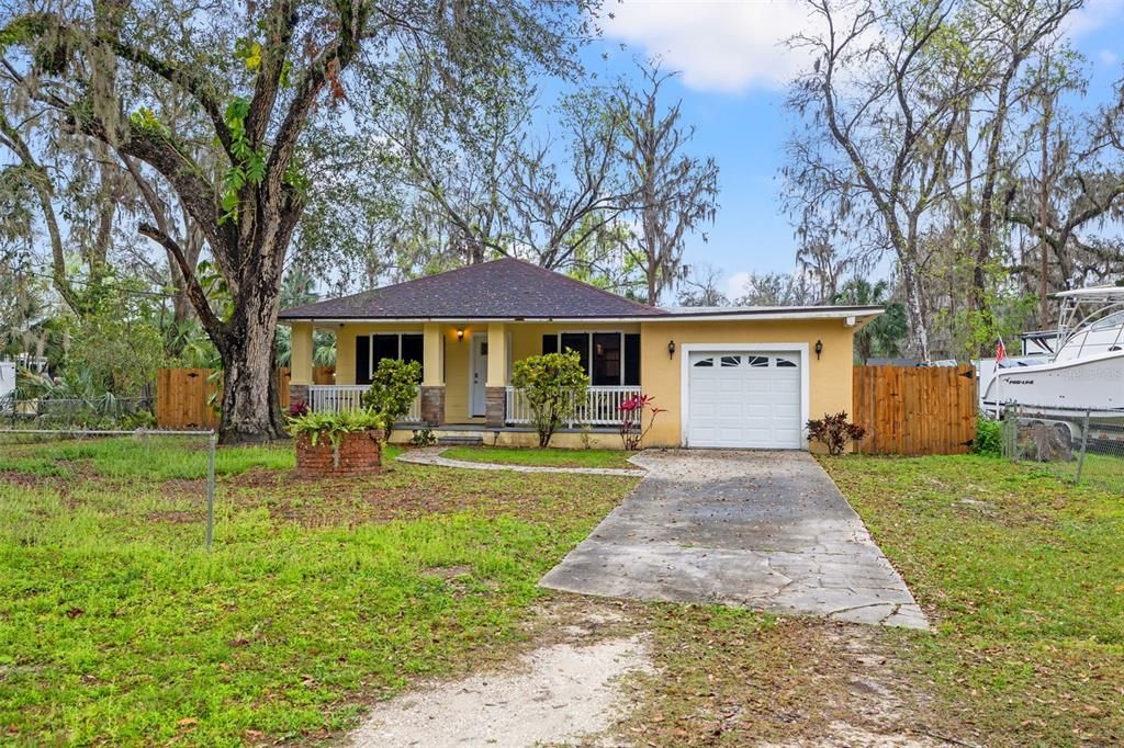 For Sale: $460,000 (4 beds, 2 baths, 1610 Square Feet)