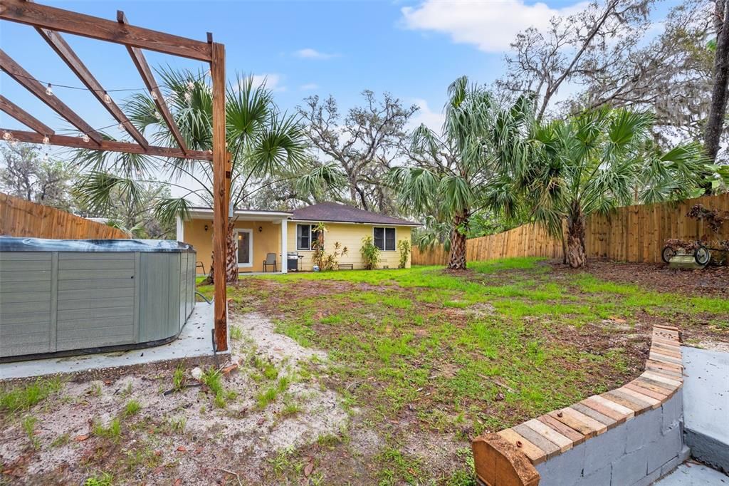 For Sale: $460,000 (4 beds, 2 baths, 1610 Square Feet)
