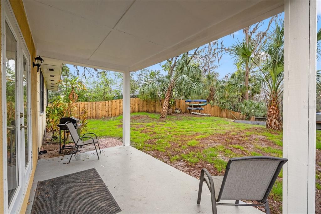 For Sale: $460,000 (4 beds, 2 baths, 1610 Square Feet)