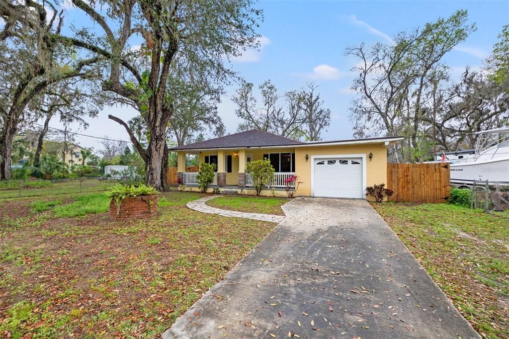 For Sale: $460,000 (4 beds, 2 baths, 1610 Square Feet)