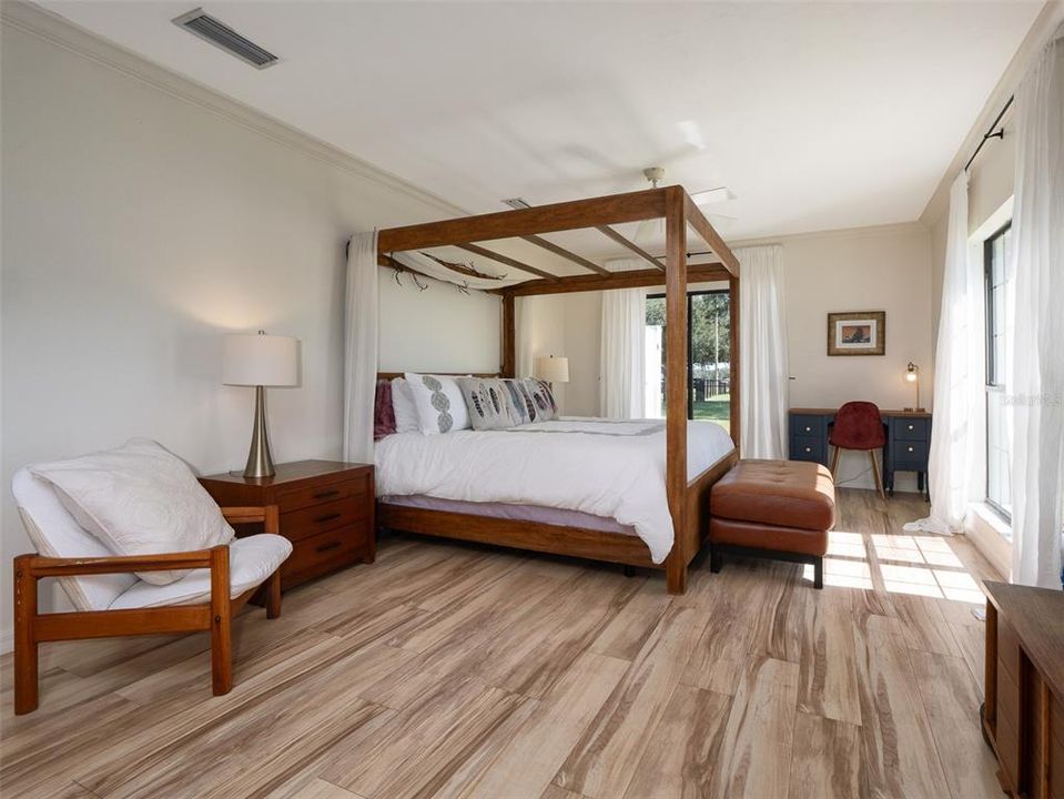 For Sale: $1,735,000 (4 beds, 3 baths, 3000 Square Feet)