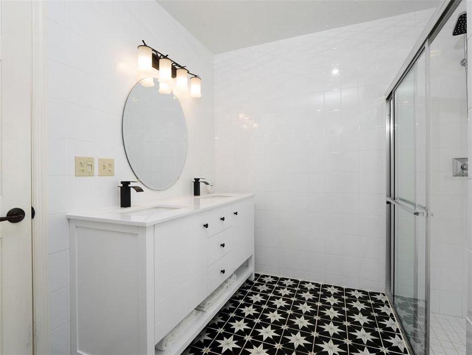 For Sale: $1,735,000 (4 beds, 3 baths, 3000 Square Feet)