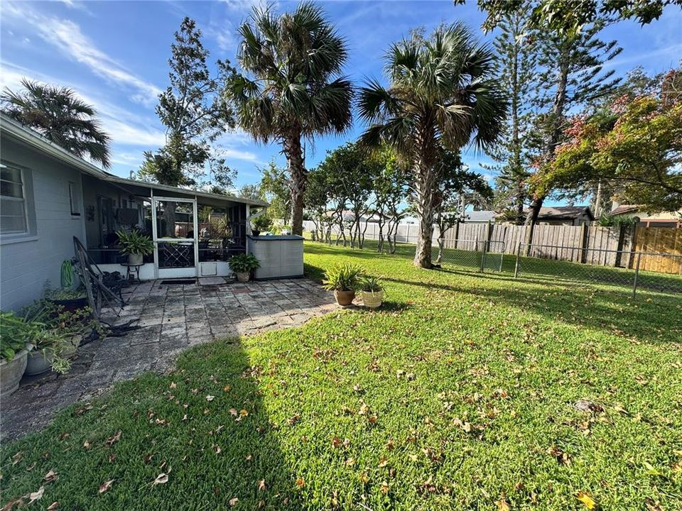 For Sale: $269,500 (3 beds, 2 baths, 1286 Square Feet)