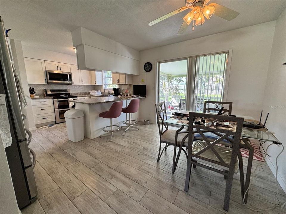 For Sale: $269,500 (3 beds, 2 baths, 1286 Square Feet)
