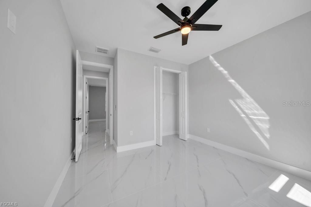 На продажу: $329,900 (3 спален, 2 ванн, 1536 Квадратных фут)