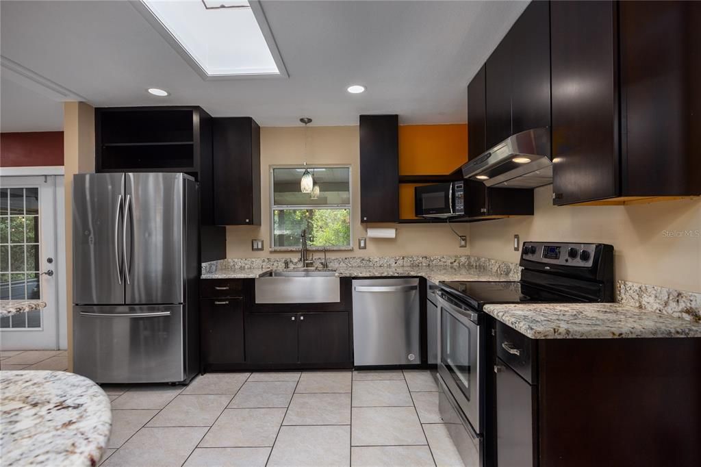 Active With Contract: $349,000 (3 beds, 2 baths, 1529 Square Feet)