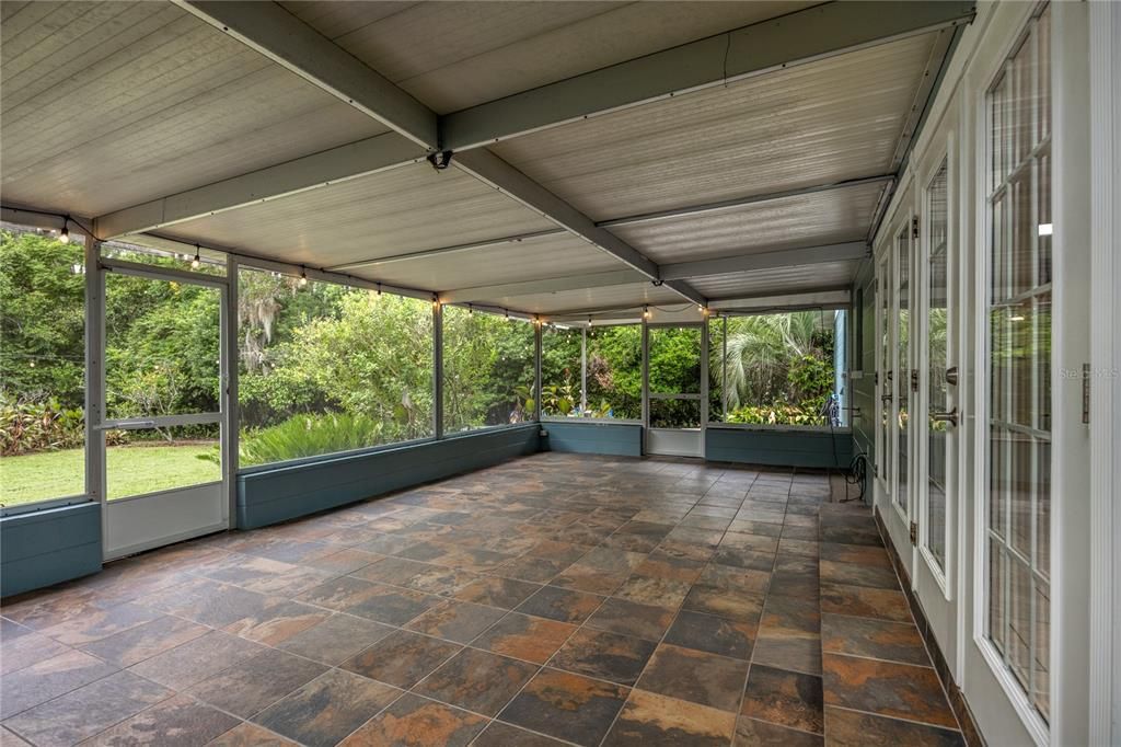 Active With Contract: $349,000 (3 beds, 2 baths, 1529 Square Feet)