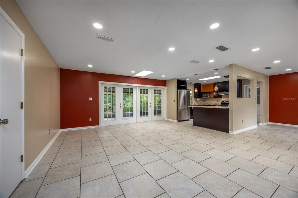 Active With Contract: $349,000 (3 beds, 2 baths, 1529 Square Feet)