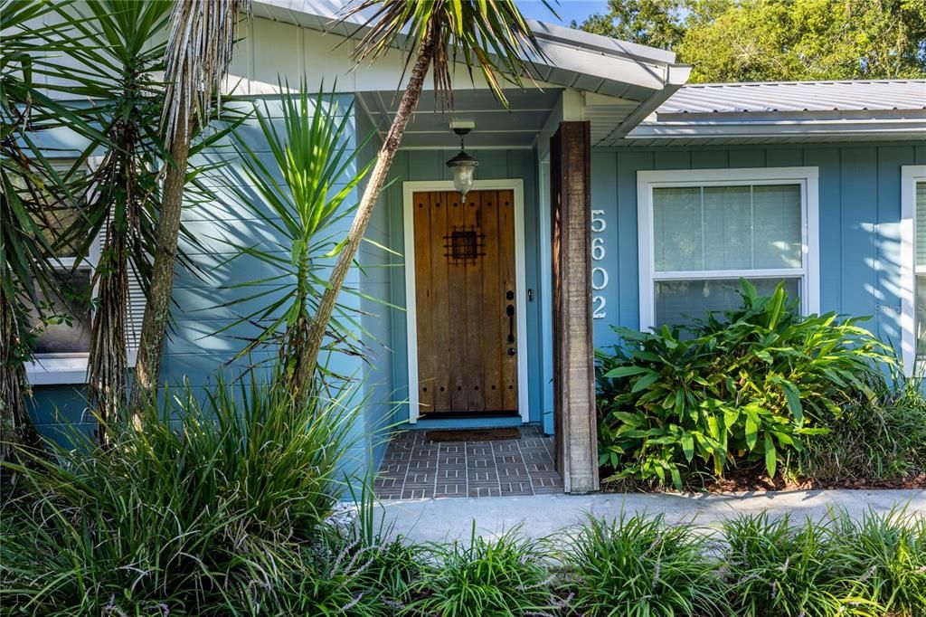 Active With Contract: $349,000 (3 beds, 2 baths, 1529 Square Feet)