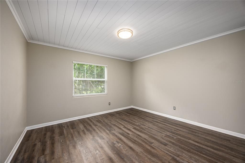 Active With Contract: $349,000 (3 beds, 2 baths, 1529 Square Feet)