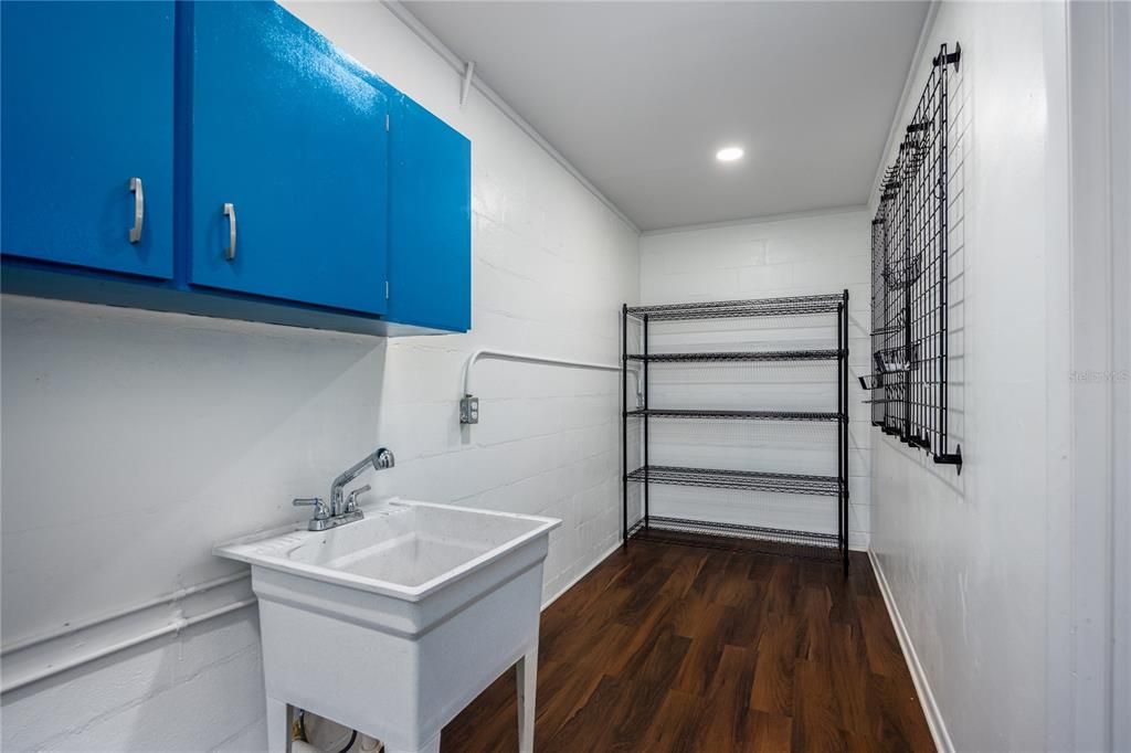 Active With Contract: $349,000 (3 beds, 2 baths, 1529 Square Feet)