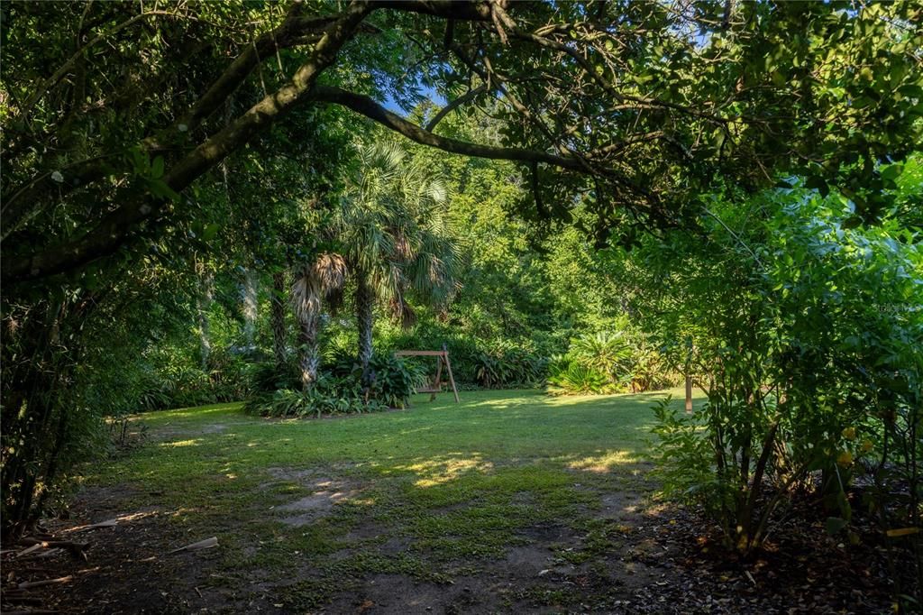 Active With Contract: $349,000 (3 beds, 2 baths, 1529 Square Feet)