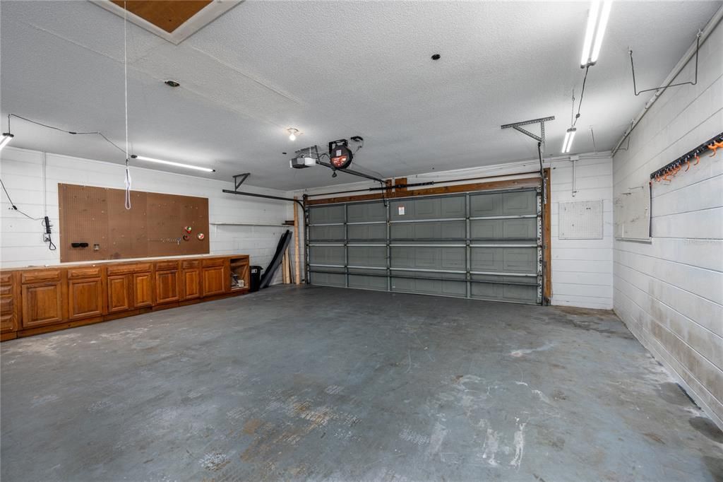 Active With Contract: $349,000 (3 beds, 2 baths, 1529 Square Feet)