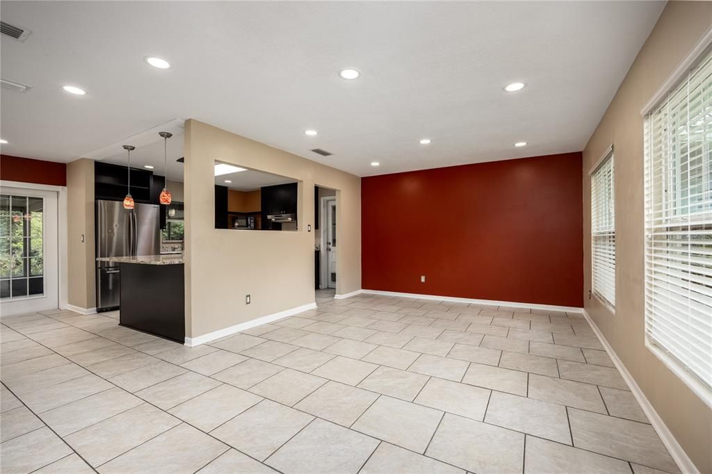 Active With Contract: $349,000 (3 beds, 2 baths, 1529 Square Feet)