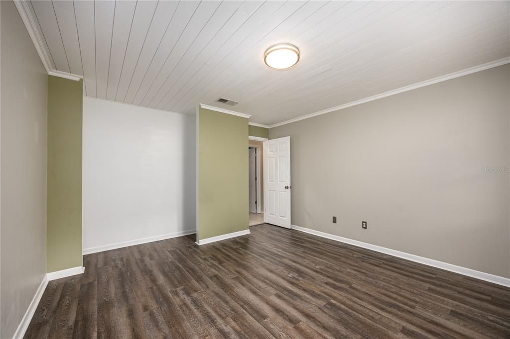 Active With Contract: $349,000 (3 beds, 2 baths, 1529 Square Feet)