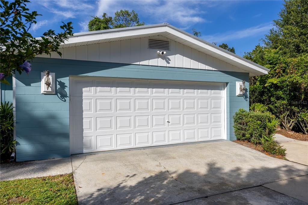 Active With Contract: $349,000 (3 beds, 2 baths, 1529 Square Feet)
