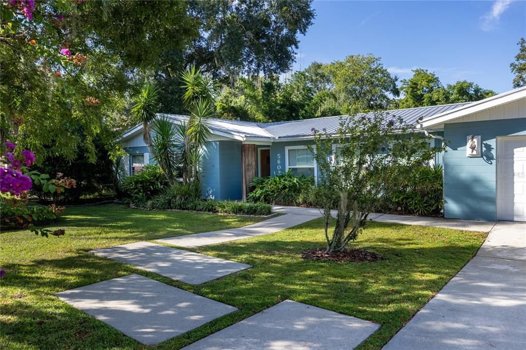 Active With Contract: $349,000 (3 beds, 2 baths, 1529 Square Feet)