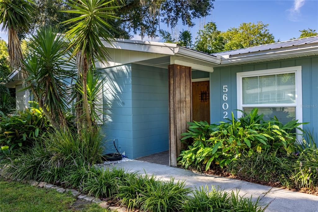 Active With Contract: $349,000 (3 beds, 2 baths, 1529 Square Feet)