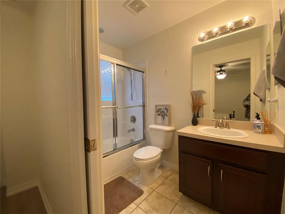Active With Contract: $1,850 (2 beds, 2 baths, 1268 Square Feet)