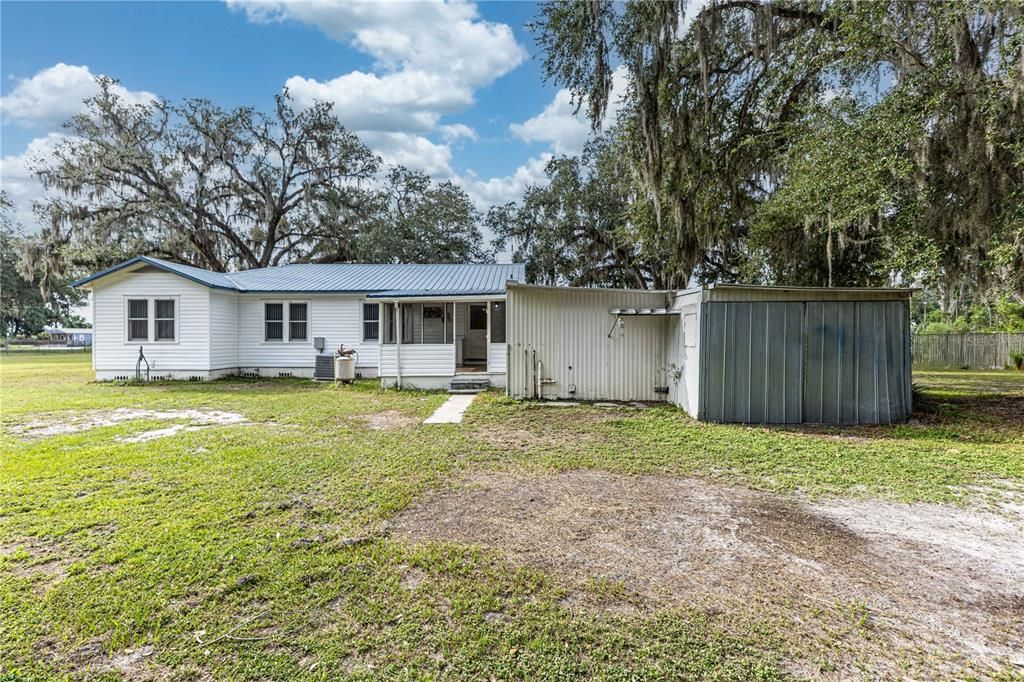 Activo con contrato: $295,000 (3 camas, 1 baños, 1205 Pies cuadrados)