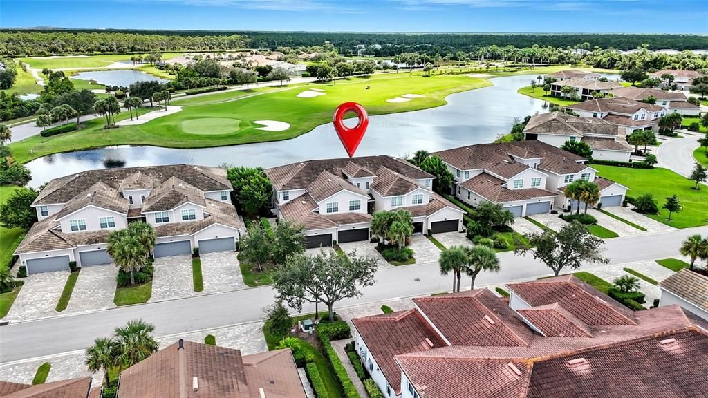 Недавно продано: $455,000 (3 спален, 2 ванн, 1917 Квадратных фут)