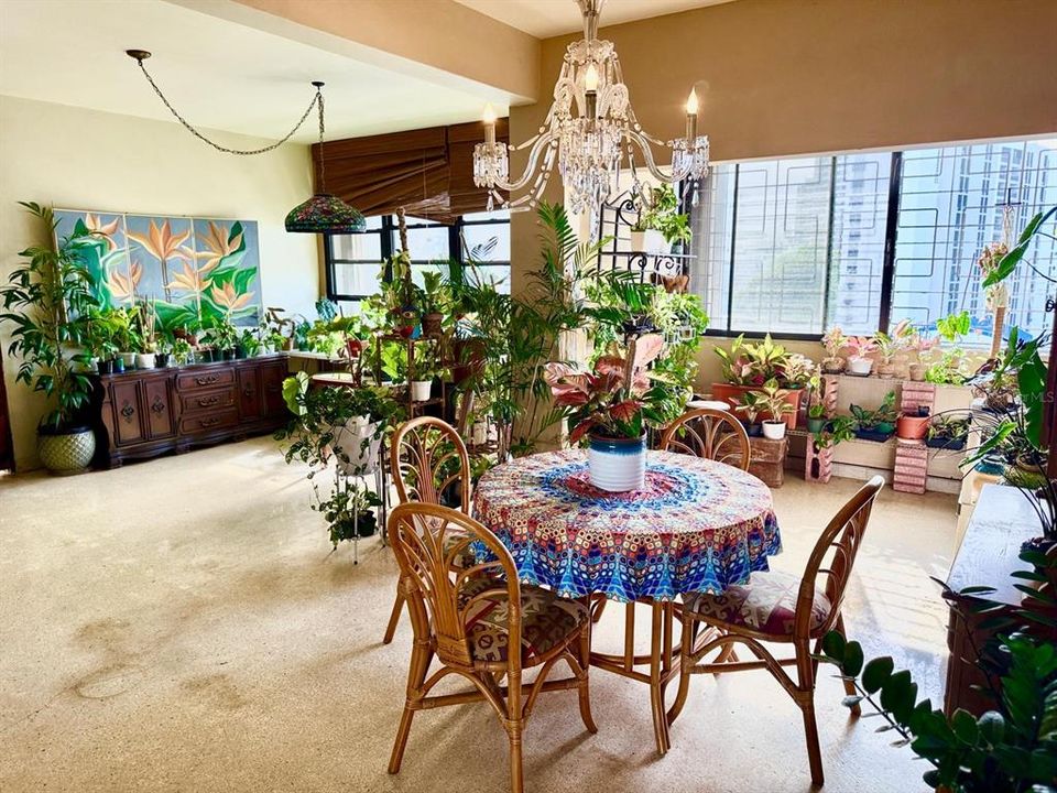 For Sale: $450,000 (3 beds, 2 baths, 1626 Square Feet)