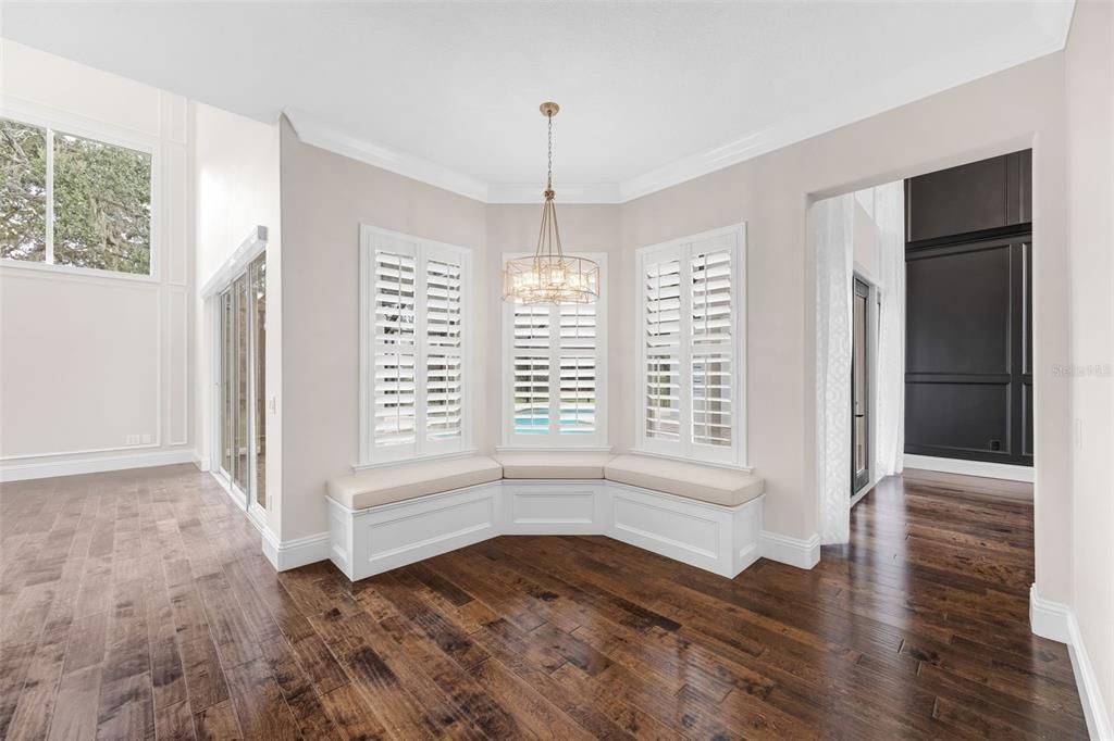 Active With Contract: $1,500,000 (5 beds, 3 baths, 3593 Square Feet)