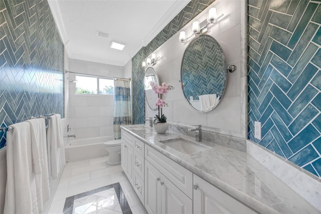 Active With Contract: $1,500,000 (5 beds, 3 baths, 3593 Square Feet)