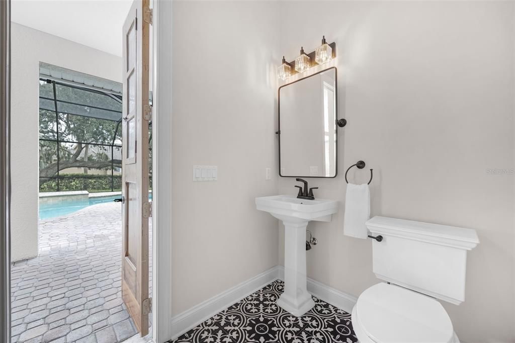 Active With Contract: $1,500,000 (5 beds, 3 baths, 3593 Square Feet)