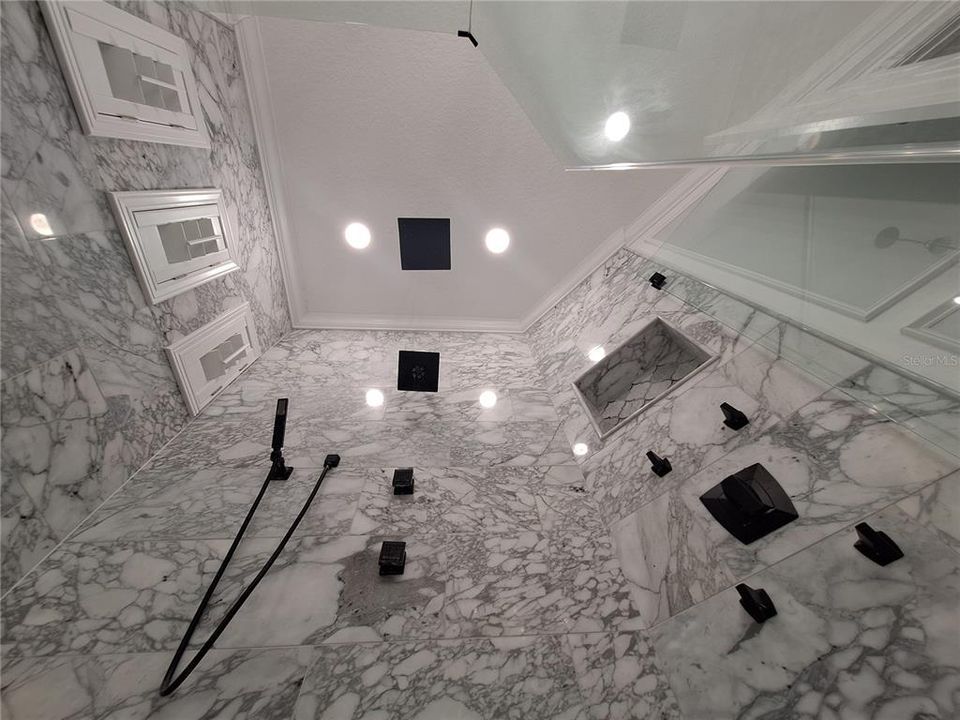 Active With Contract: $1,500,000 (5 beds, 3 baths, 3593 Square Feet)