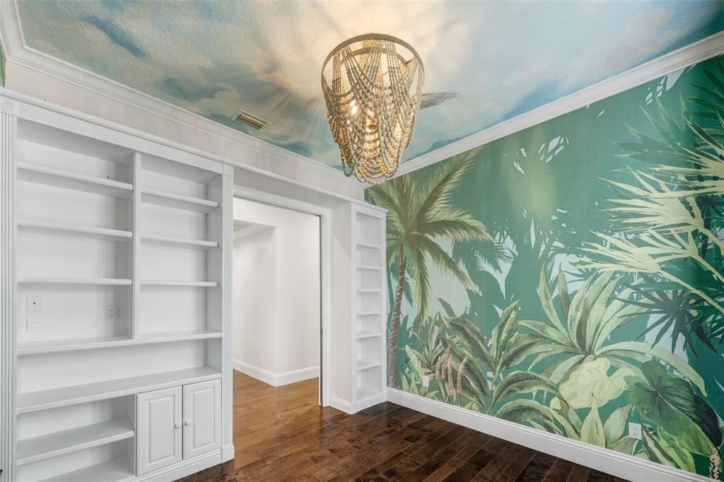 Active With Contract: $1,500,000 (5 beds, 3 baths, 3593 Square Feet)