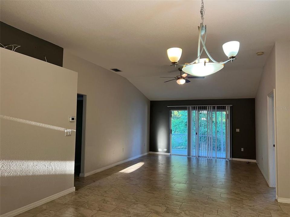 Active With Contract: $2,395 (4 beds, 2 baths, 1760 Square Feet)