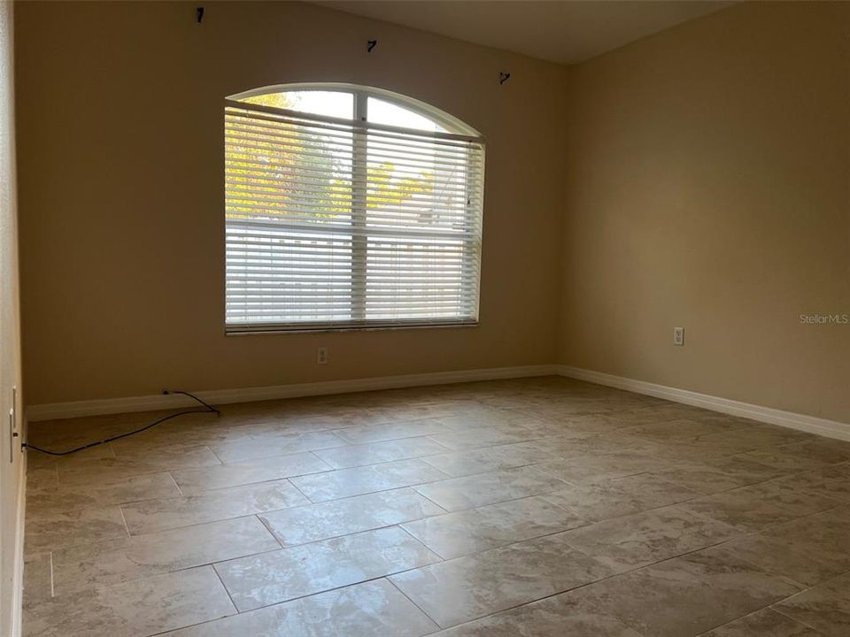 Active With Contract: $2,395 (4 beds, 2 baths, 1760 Square Feet)