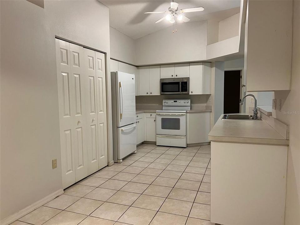 Active With Contract: $2,395 (4 beds, 2 baths, 1760 Square Feet)
