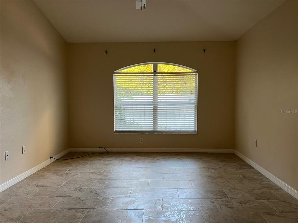 Active With Contract: $2,395 (4 beds, 2 baths, 1760 Square Feet)