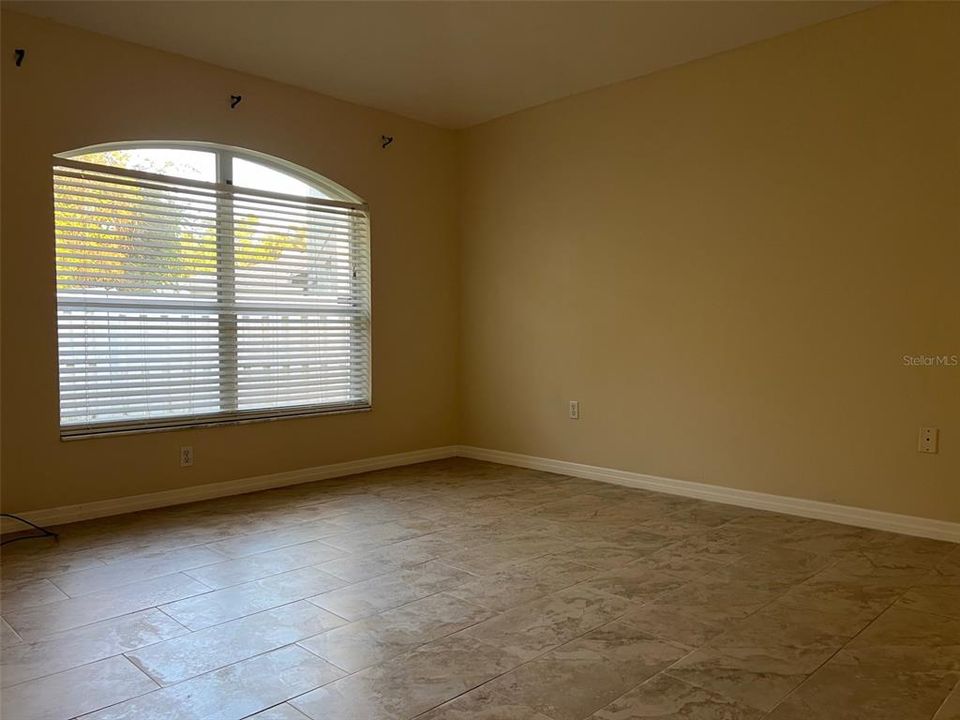 Active With Contract: $2,395 (4 beds, 2 baths, 1760 Square Feet)