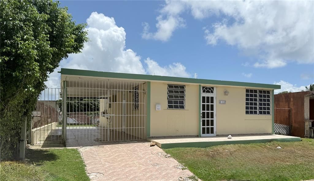 Vendido Recientemente: $148,000 (4 camas, 2 baños, 0 Pies cuadrados)