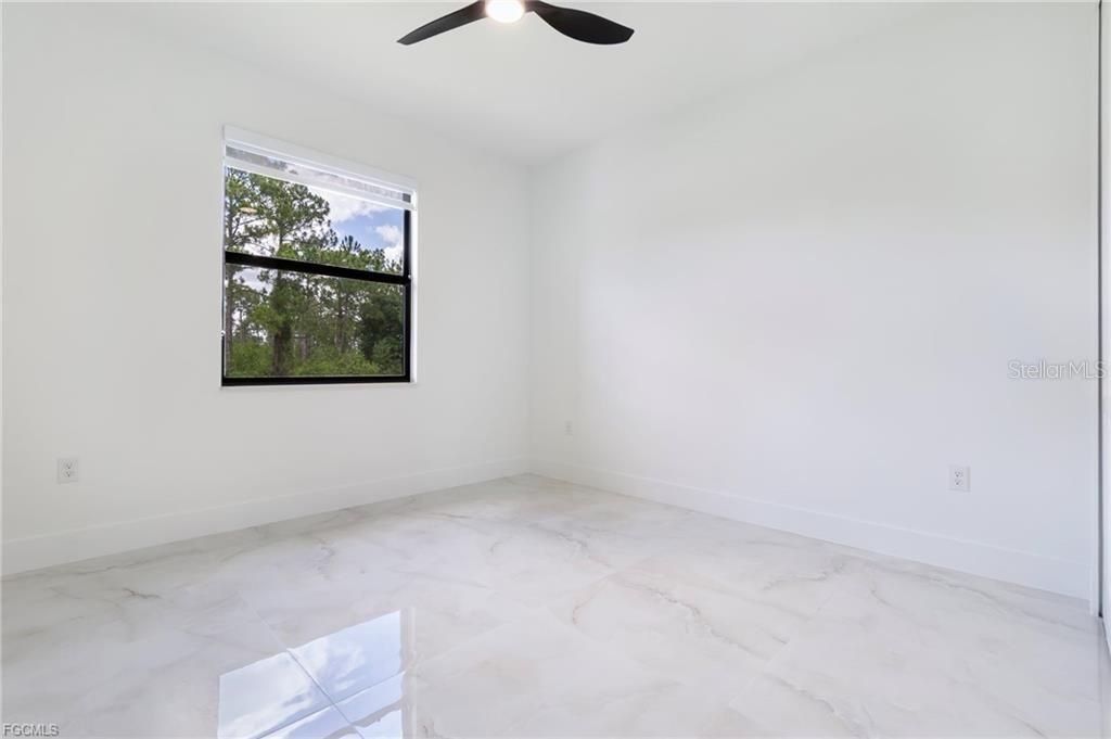 For Sale: $349,900 (3 beds, 2 baths, 1536 Square Feet)