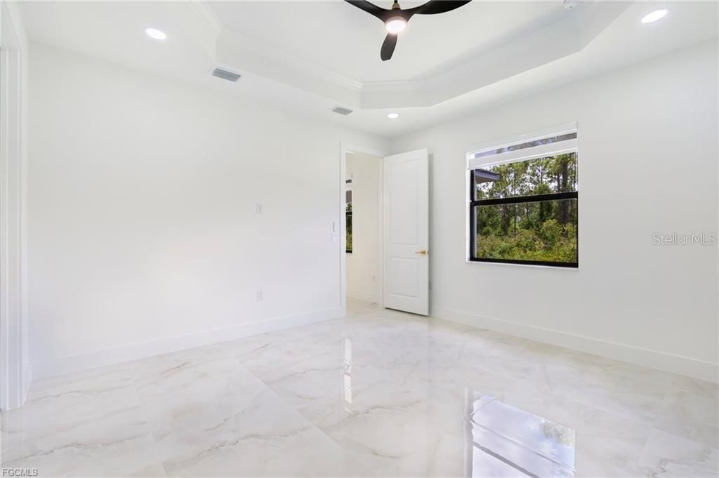 For Sale: $349,900 (3 beds, 2 baths, 1536 Square Feet)