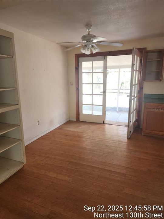 待售: $129,900 (2 贝兹, 1 浴室, 1038 平方英尺)