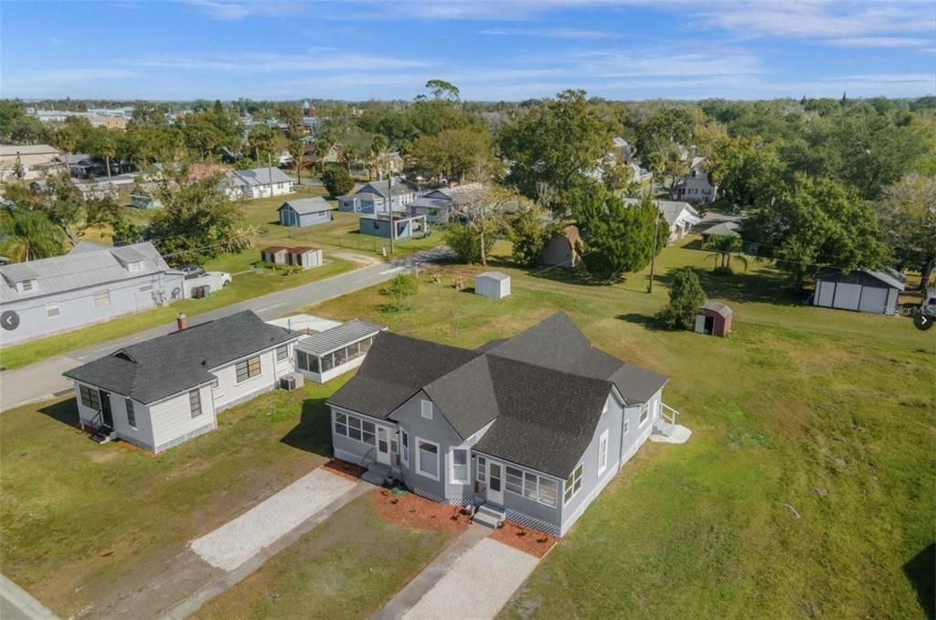 На продажу: $339,900 (2 спален, 0 ванн, 1596 Квадратных фут)