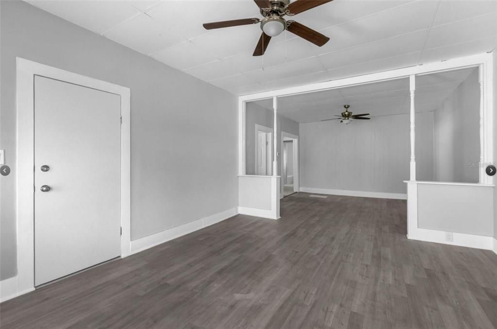 На продажу: $339,900 (2 спален, 0 ванн, 1596 Квадратных фут)