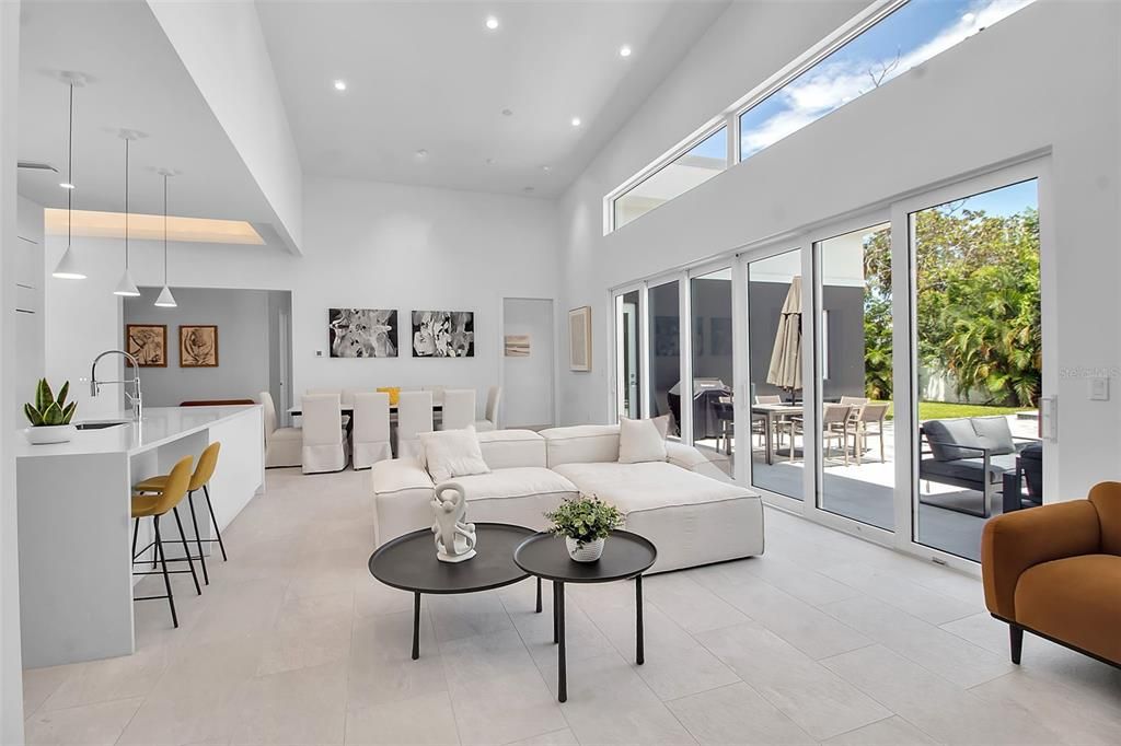 For Sale: $1,999,000 (4 beds, 3 baths, 2731 Square Feet)