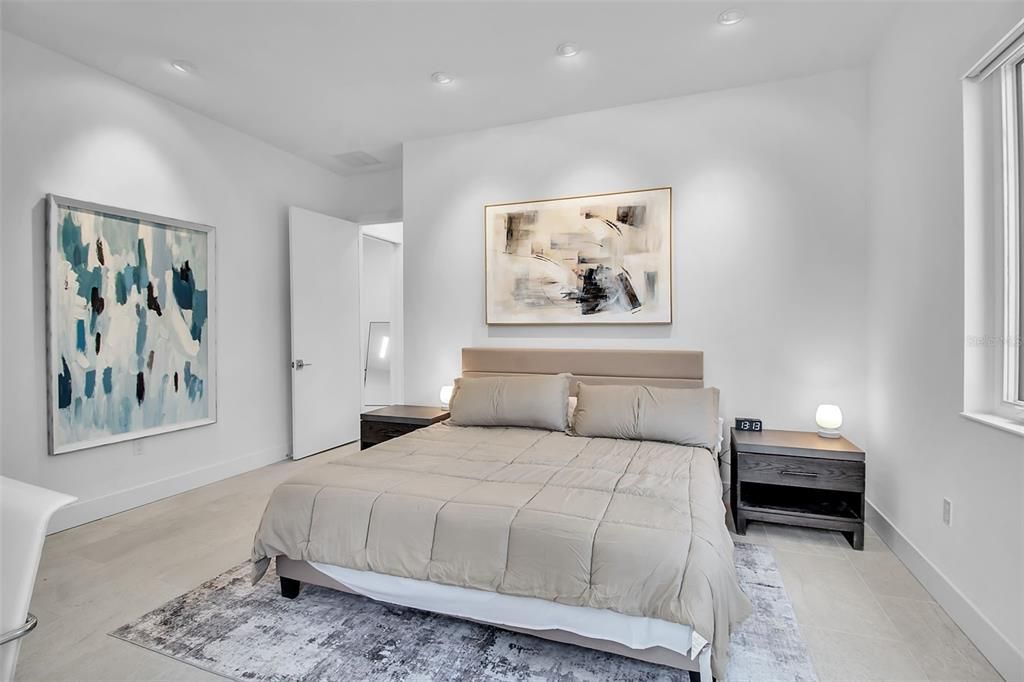 For Sale: $1,999,000 (4 beds, 3 baths, 2731 Square Feet)