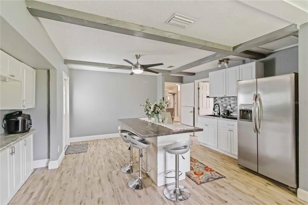 待售: $805,000 (3 贝兹, 3 浴室, 2536 平方英尺)