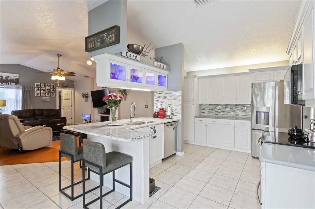 待售: $805,000 (3 贝兹, 3 浴室, 2536 平方英尺)