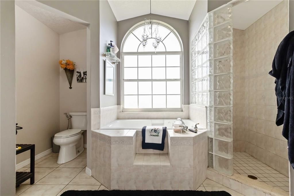 待售: $805,000 (3 贝兹, 3 浴室, 2536 平方英尺)